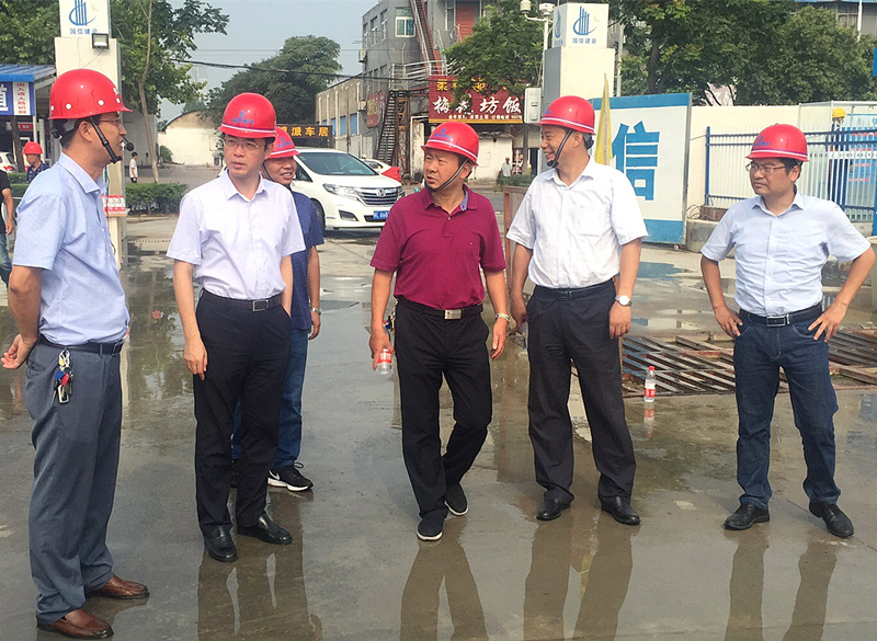 ���ݸ��г��ź�����й�����ԷС����Ŀ